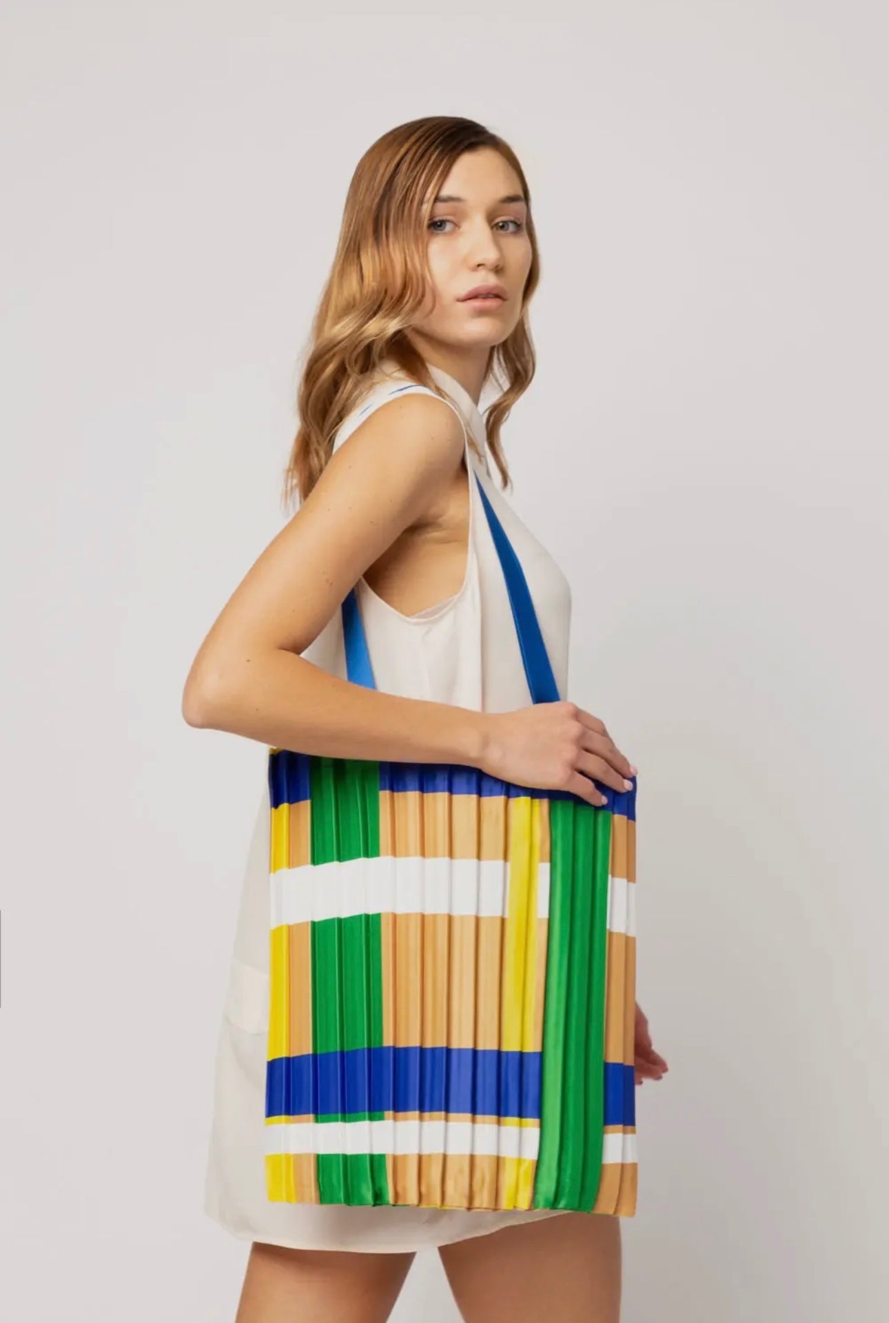 Satin pleated bag - Santa