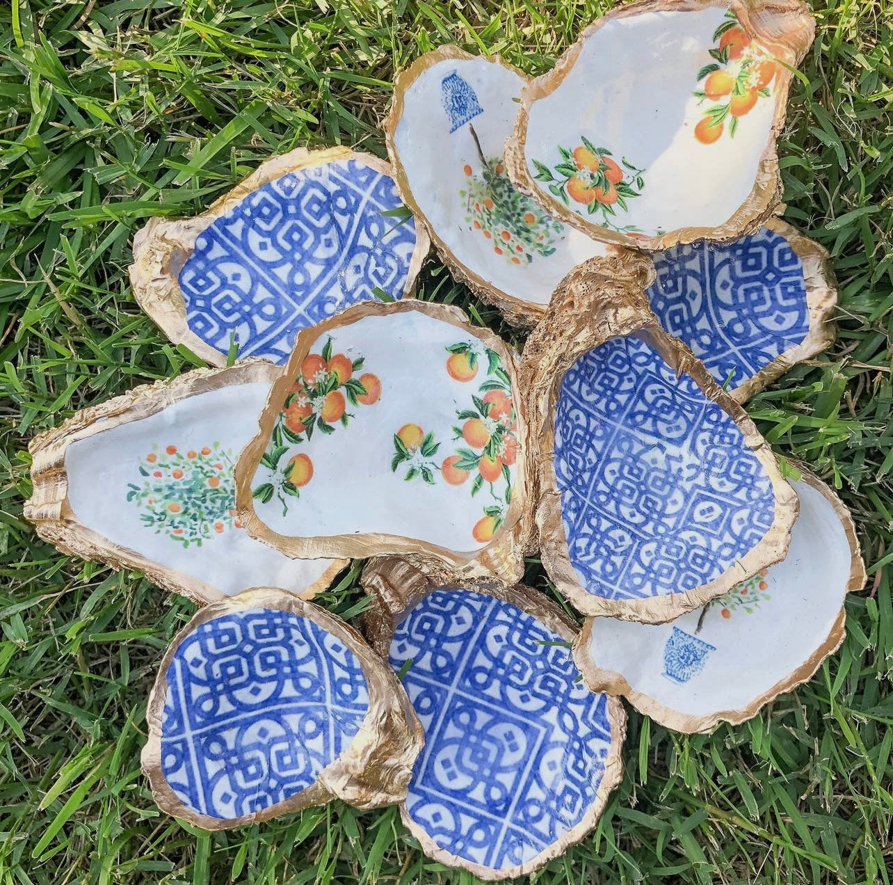 Amalfi Collection - blue tile oyster shell