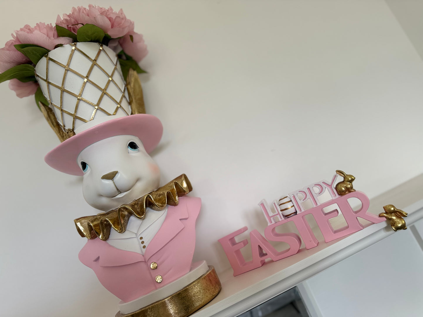 Deluxe mad hatter bust/planter - pink