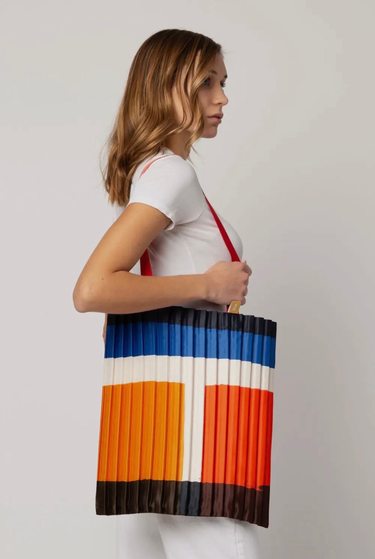 Satin pleated bag - Pescaia