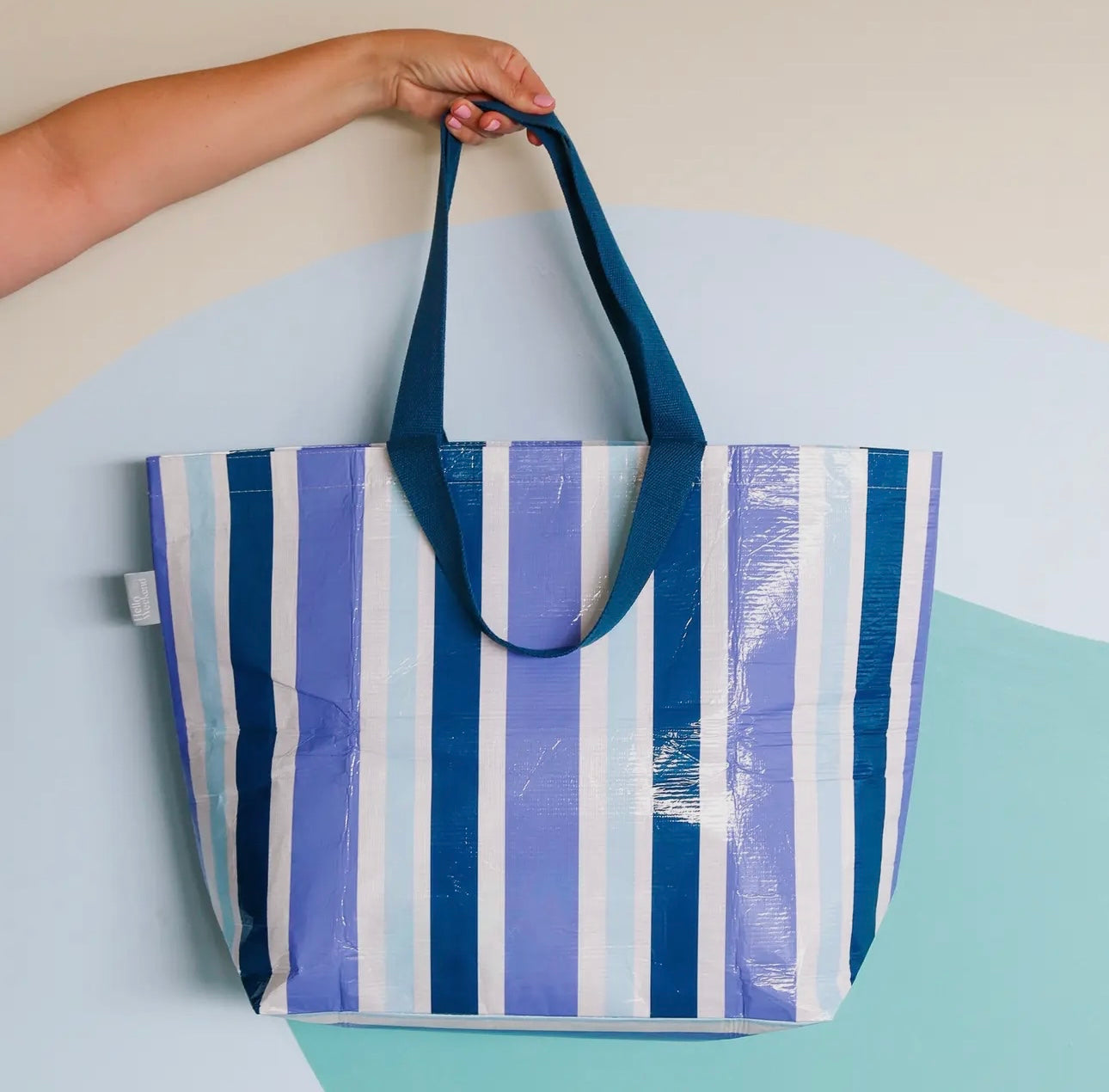 Hamptons water-resistant weekender bag
