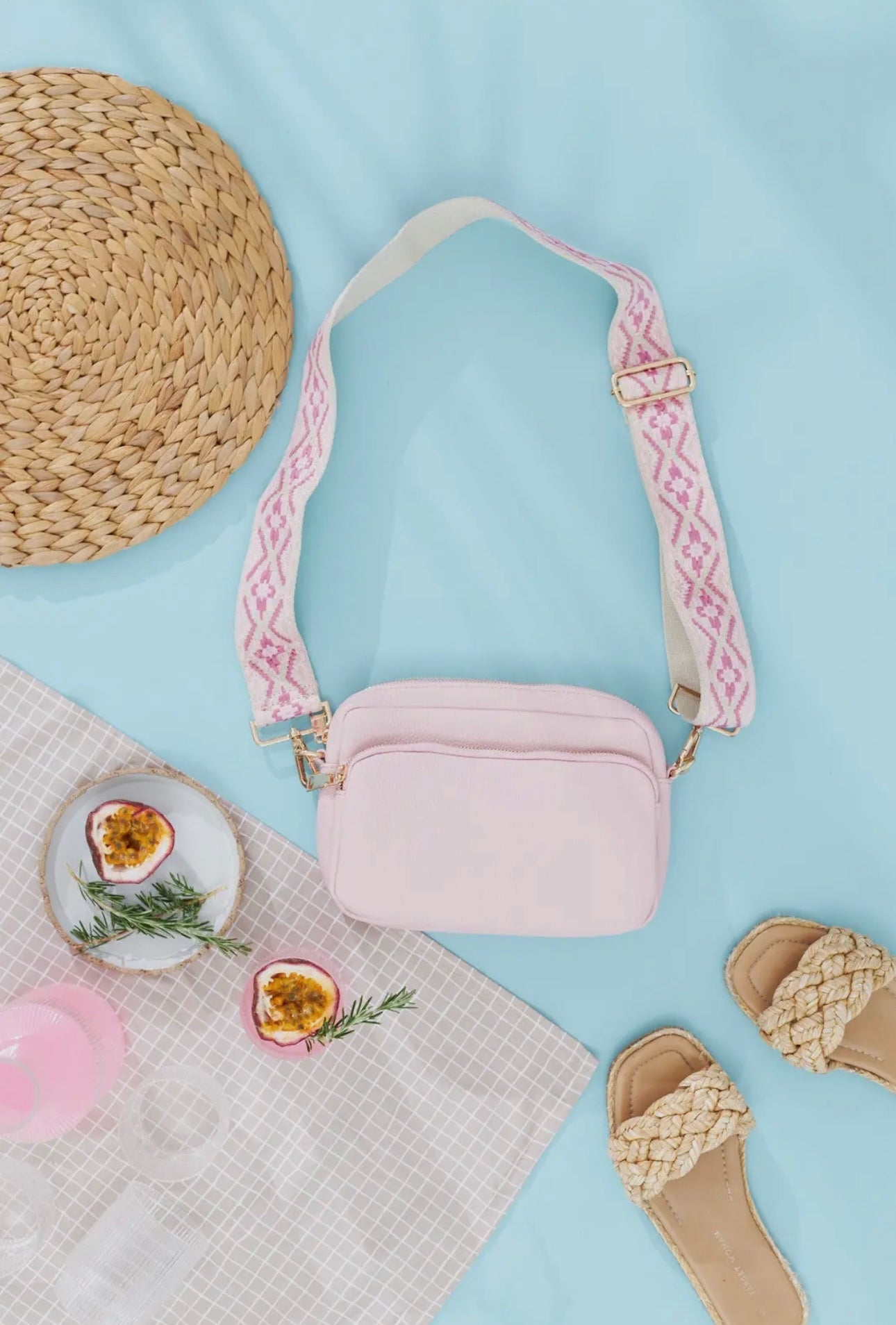 California crossbody bag in vegan leather - light pink
